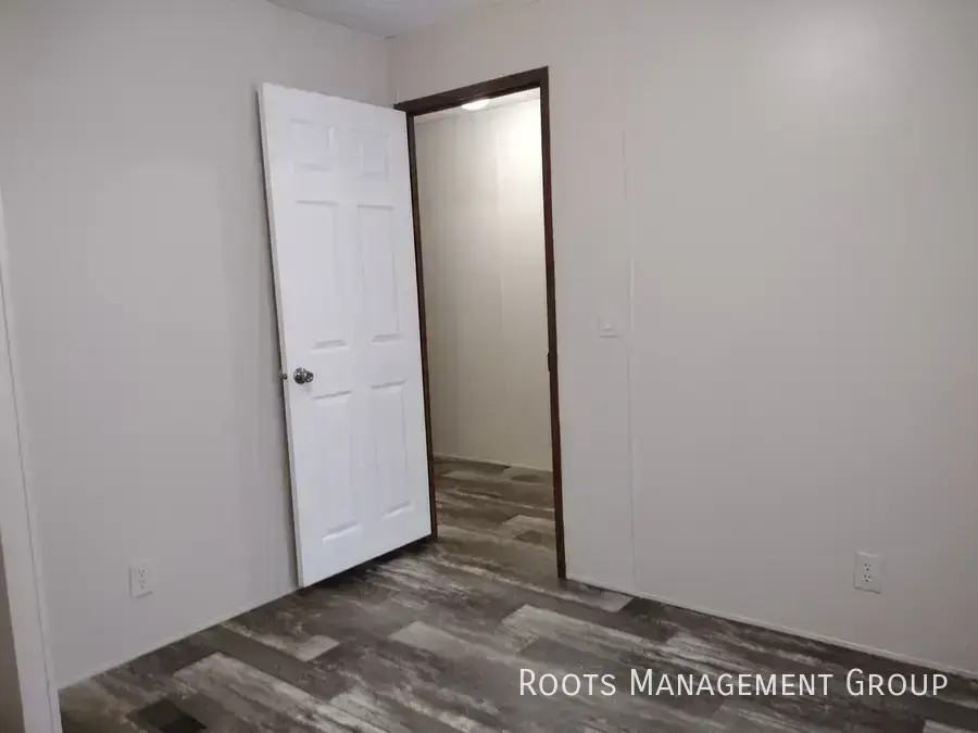 3650 Aurora Ct - Photo 7 of 9