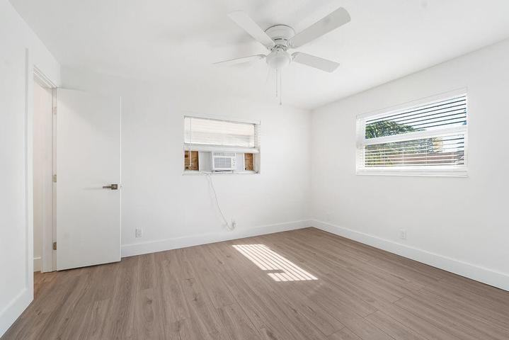 4317 Birdwood Street - Photo 5 of 8