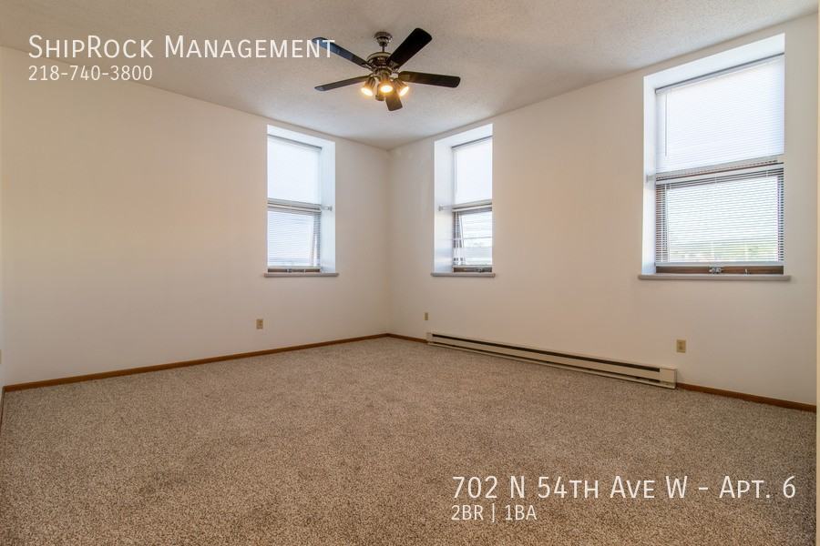 702 N 54th Ave W #6 - Photo 6 of 15