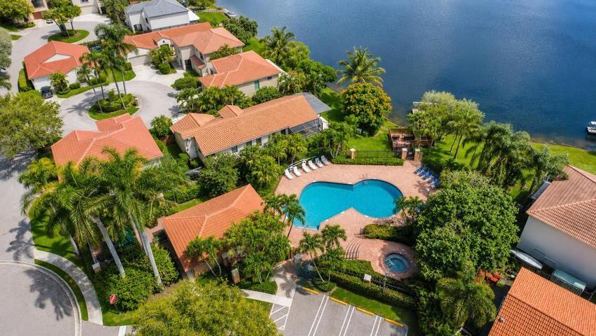 1710 Shoreside Circle - Photo 4 of 8