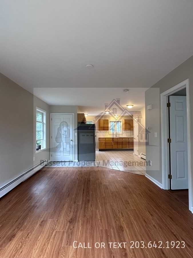 68 Lake St 2nd Fl - Photo 3 of 15