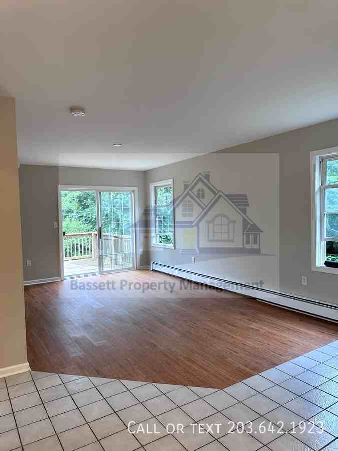 68 Lake St 2nd Fl - Photo 4 of 15