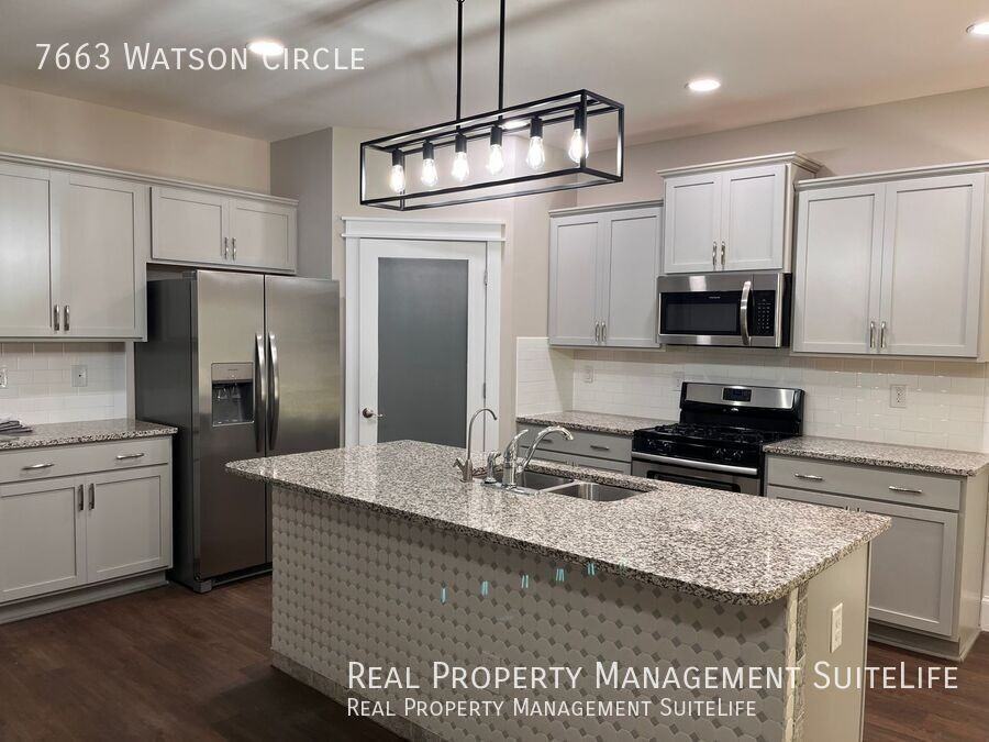 7663 Watson Cir - Photo 2 of 24