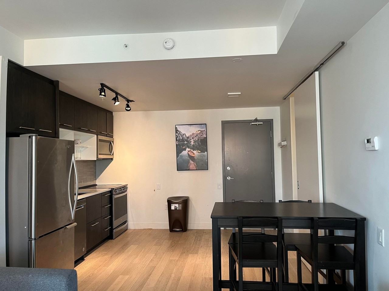 1048 Wellington Street #505 - Photo 2 of 10