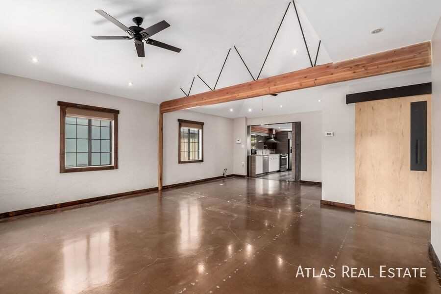 224 W Montecito Ave - Photo 7 of 36