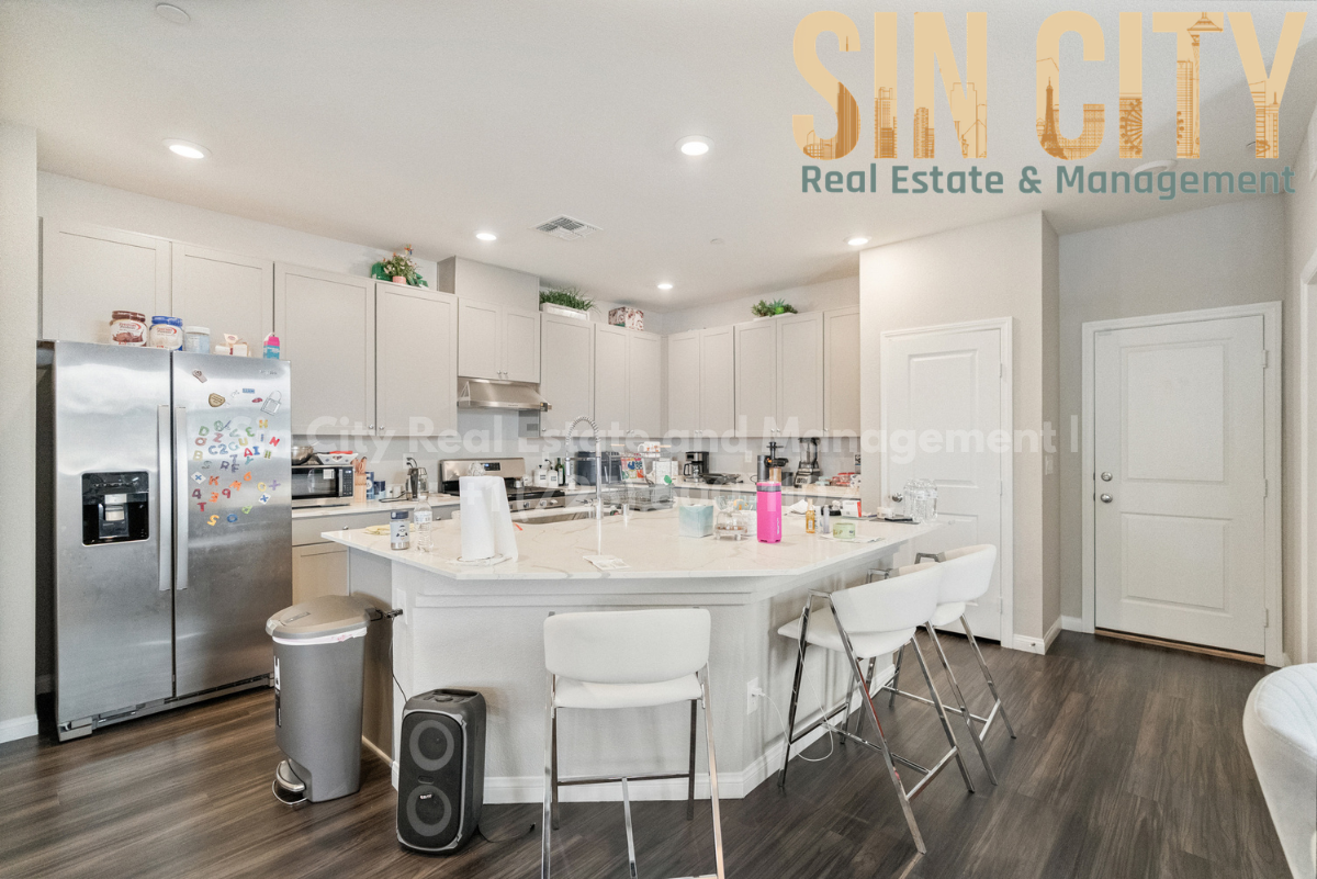 2495 Rofrano Pl - Photo 4 of 17