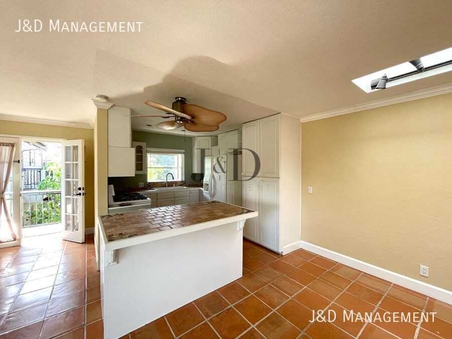 1762 Hornblend St #A - Photo 4 of 17