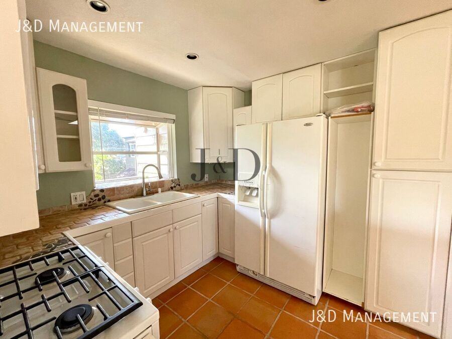 1762 Hornblend St #A - Photo 6 of 17