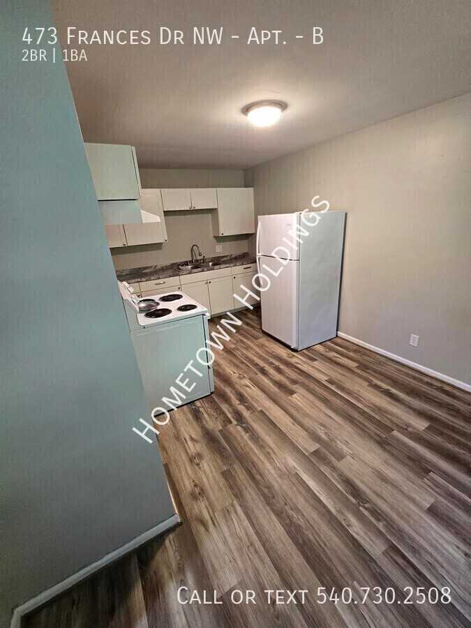 473 Frances Dr Nw #B - Photo 4 of 7