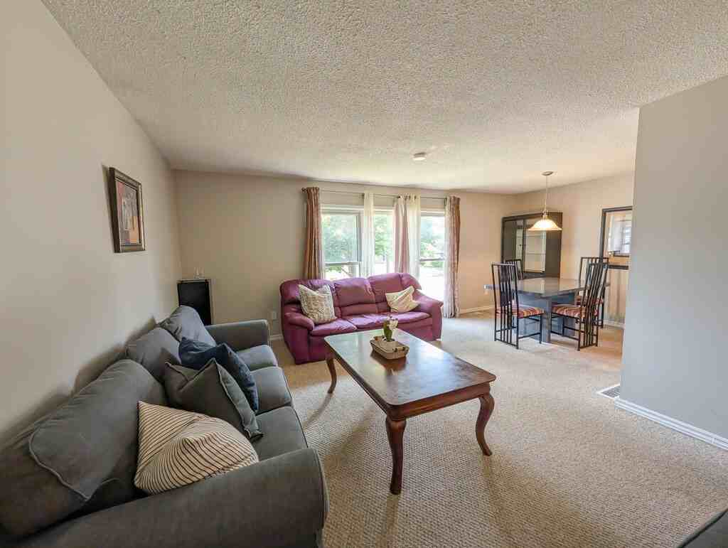 3 Tara Crescent - Photo 2 of 29