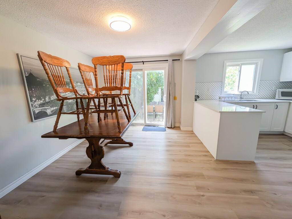 105 Tupper Drive - Photo 6 of 30