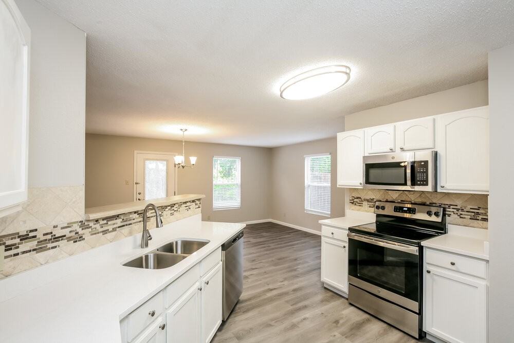 6336 Alonzo Dr - Photo 7 of 19