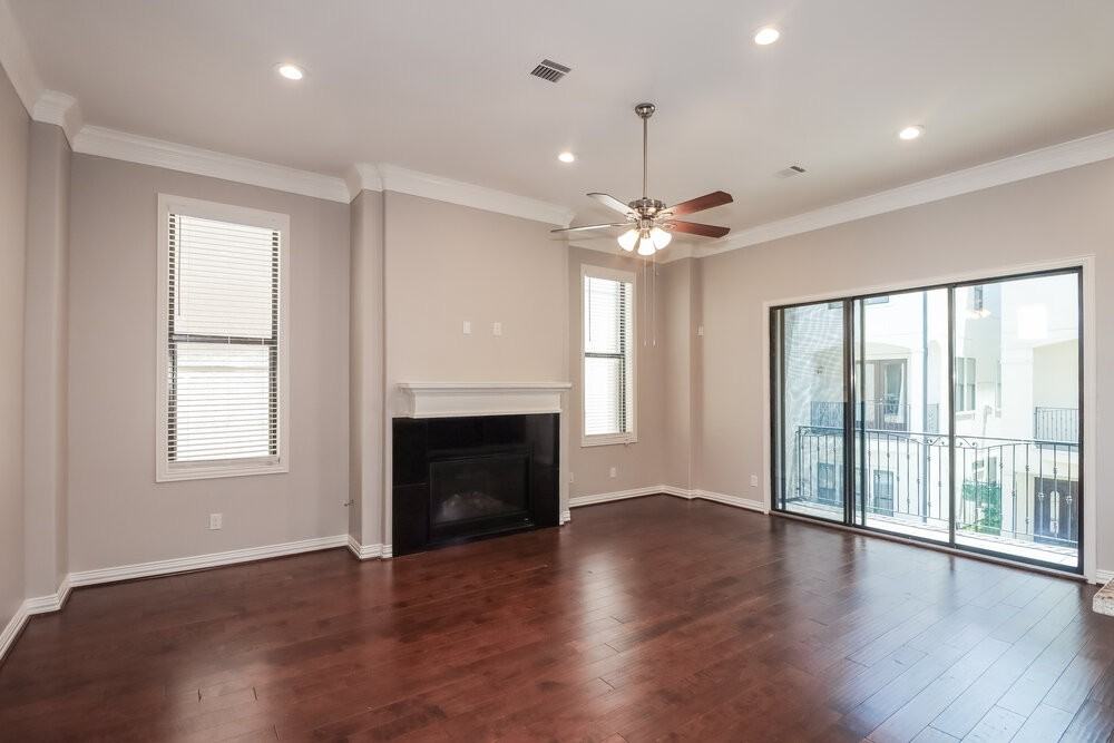 7226 Laguna Villas - Photo 6 of 17