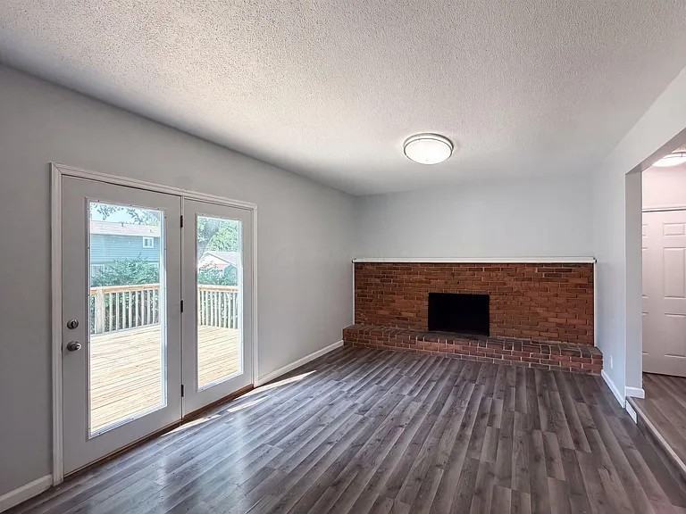 1415 Bolenhill Avenue - Photo 2 of 8
