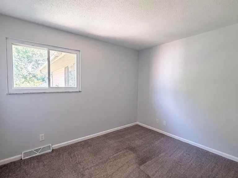 1415 Bolenhill Avenue - Photo 7 of 8
