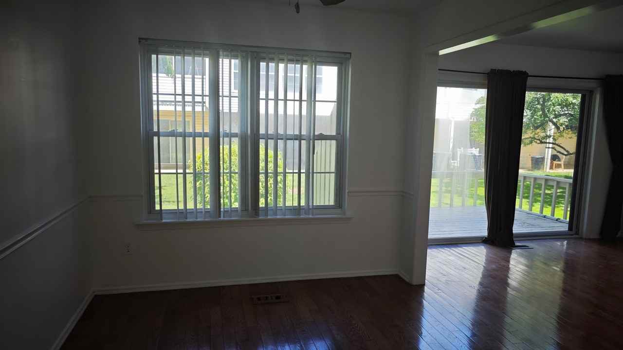 1187 Heyward Rd - Photo 6 of 14