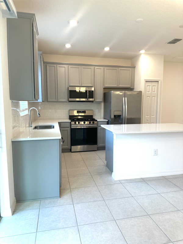 14043 Kite Ln - Photo 4 of 15