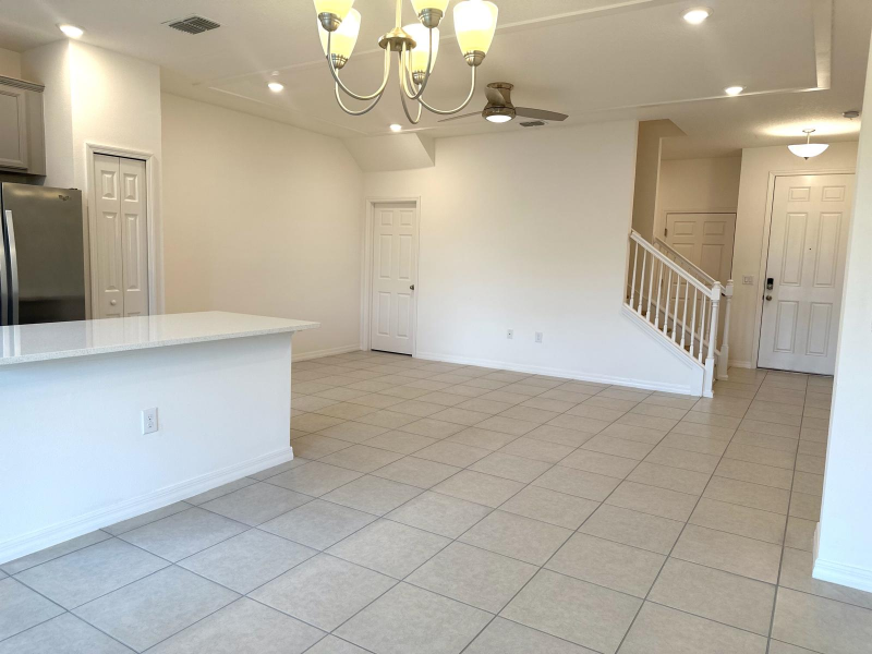 14043 Kite Ln - Photo 5 of 15