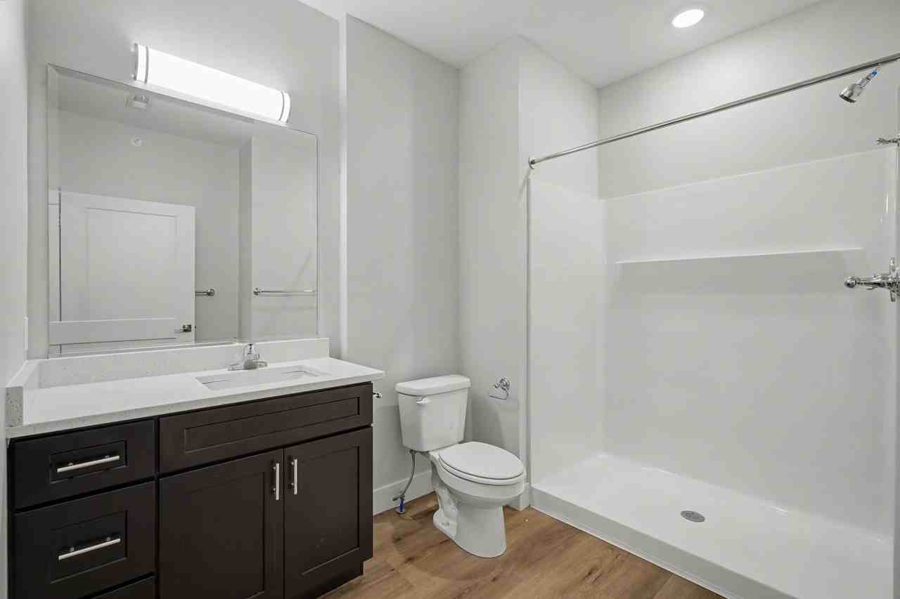 512 W Clark St. - Photo 7 of 7