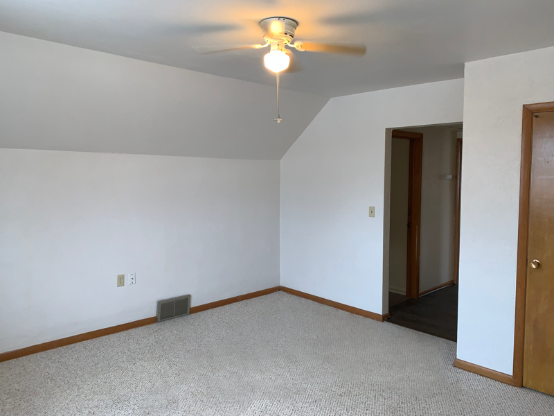 2395 S 92nd St - Photo 3 of 16