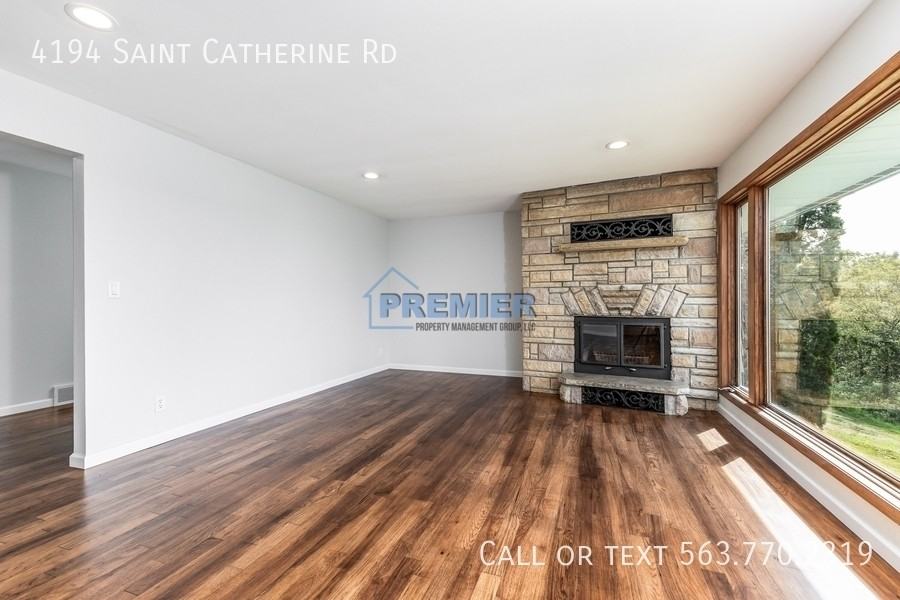 4194 Saint Catherine Rd - Photo 6 of 34