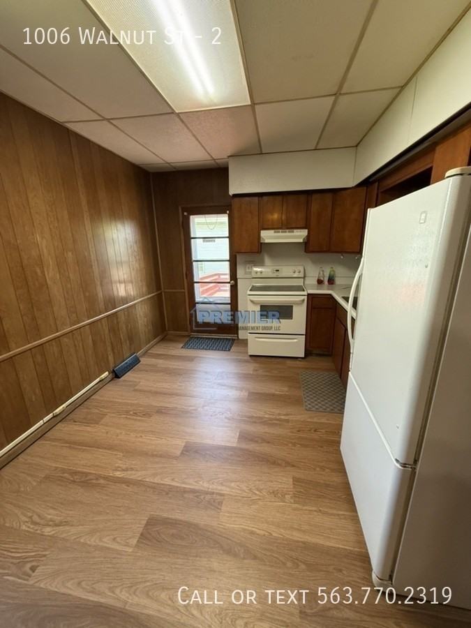 1006 Walnut St #2 - Photo 4 of 9