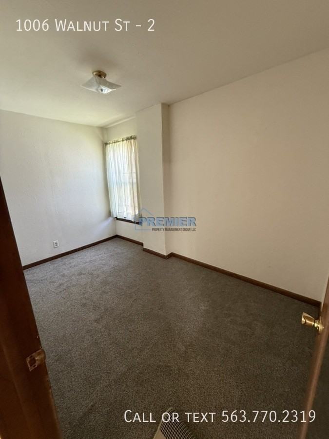 1006 Walnut St #2 - Photo 7 of 9