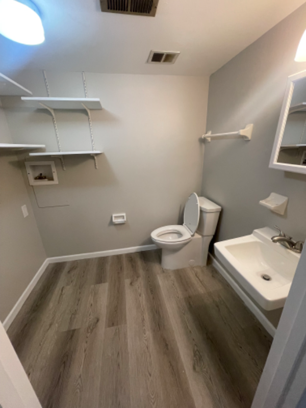2109 Wellington Ct - Photo 5 of 19
