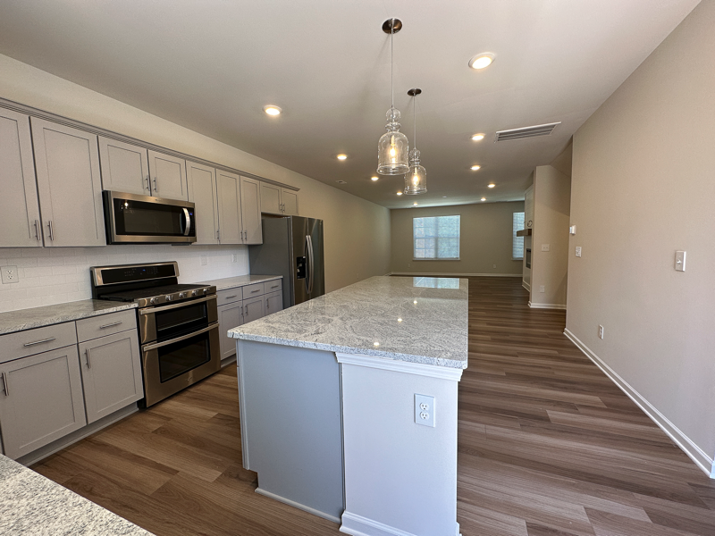 15013 Camus Ct - Photo 6 of 31
