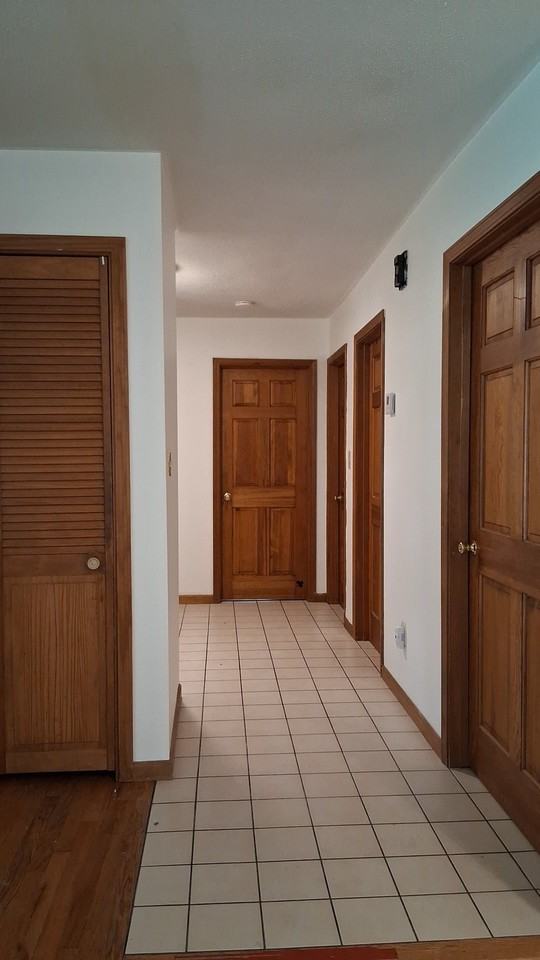 1010 Carbon St #REAR - Photo 3 of 9