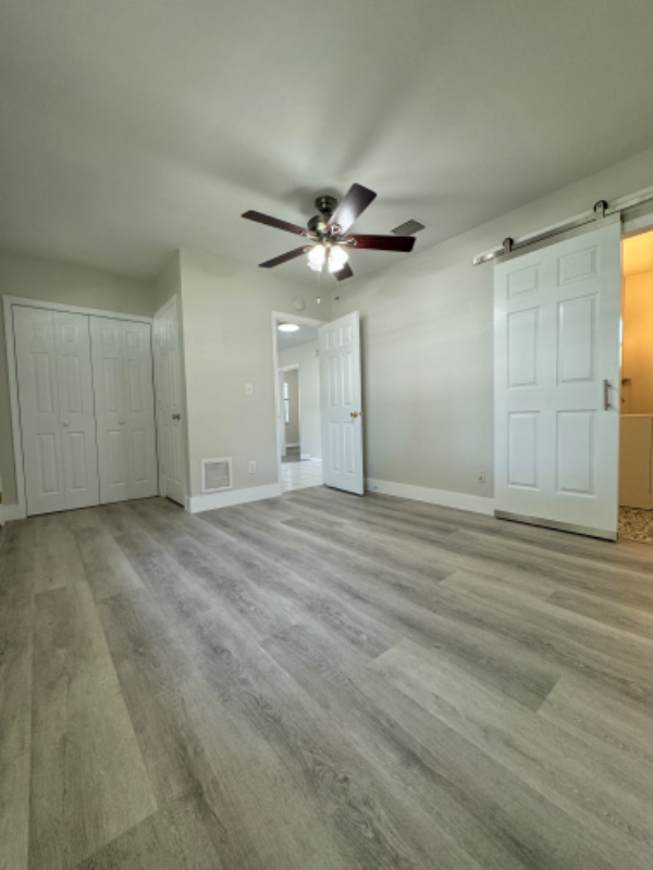 260 20th Ave S #1 - Photo 4 of 20