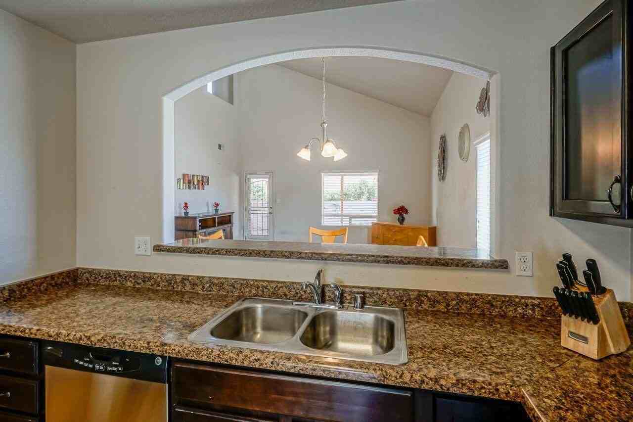 2045 N Ensenada Cir Se - Photo 7 of 20