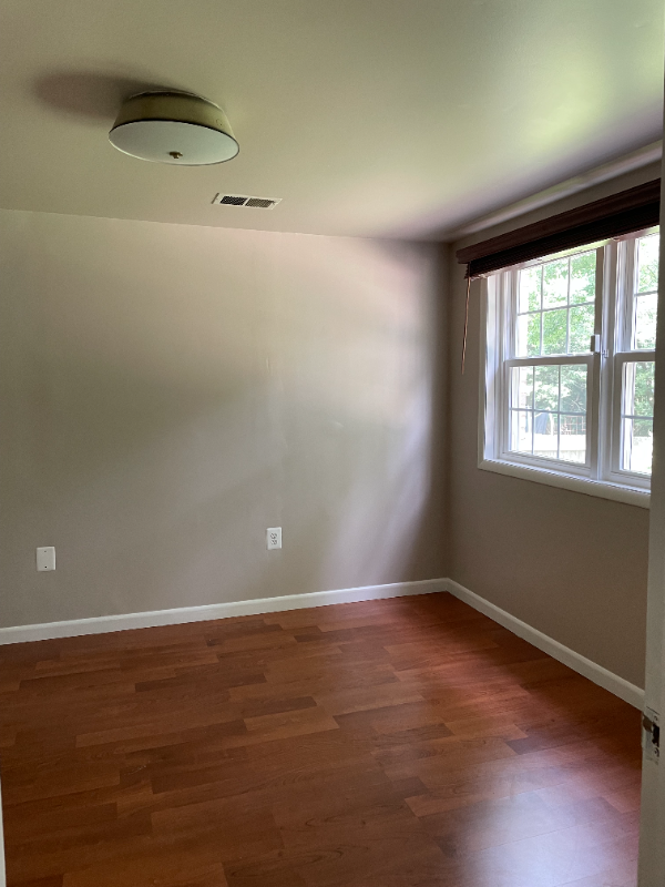 13609 Creekside Dr - Photo 6 of 10