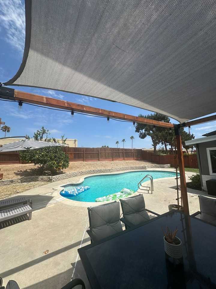 514 Luna Dr