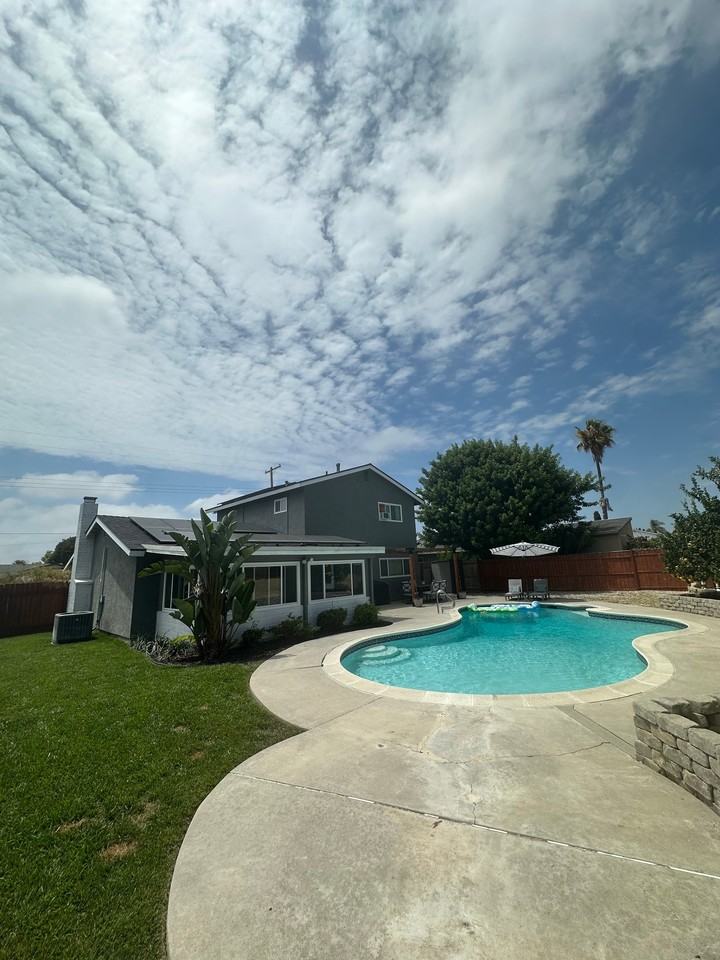 514 Luna Dr - Photo 3 of 22