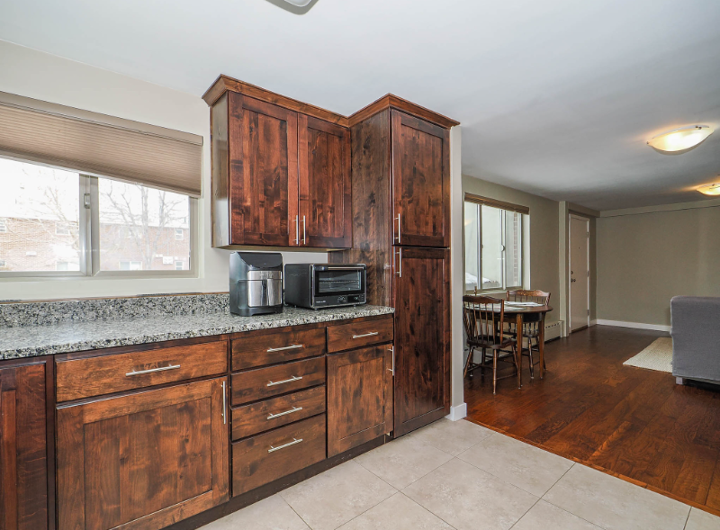 1244 E Malvern Ave - Photo 4 of 15