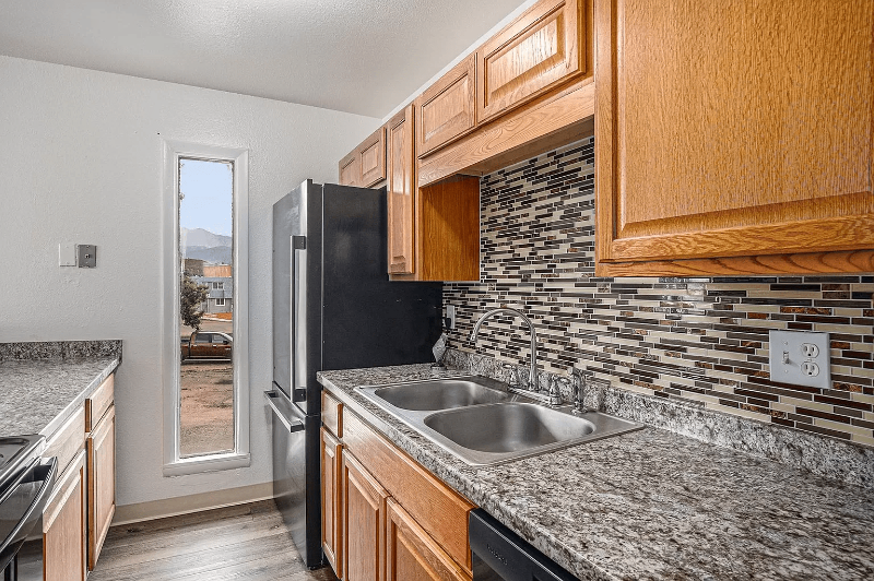 4215 Loomis Ave #D - Photo 2 of 14