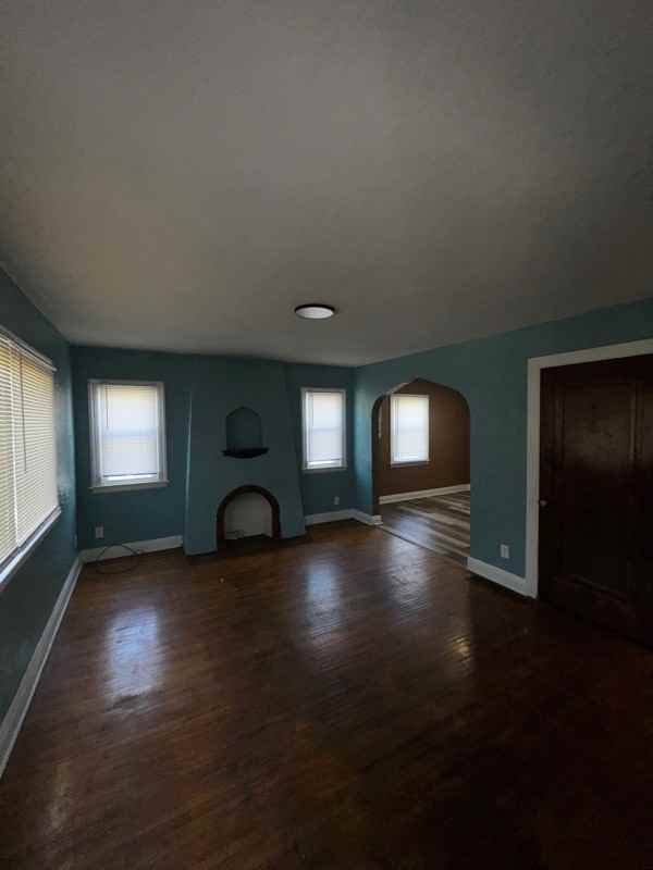 1920 Kensington Rd - Photo 6 of 12