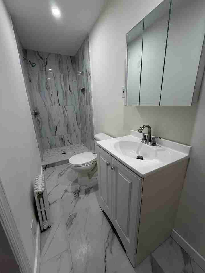 16 Smith St #1stFL - Photo 2 of 11