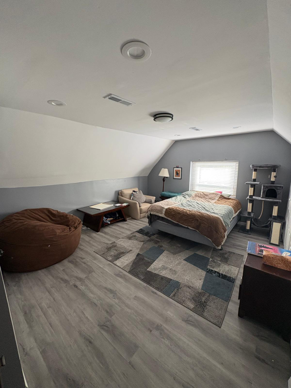 1107 N Hermitage Ave #2F - Photo 7 of 9