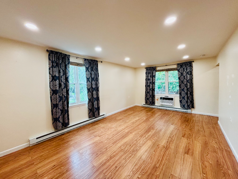 613 Sierra Vista Ln - Photo 2 of 15