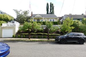 featured image of 309 Hayes St