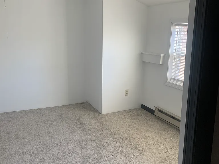 5 Leonard Ave #2 - Photo 6 of 10