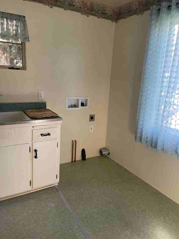 1431 N Allen Ave #1431-5 - Photo 6 of 18