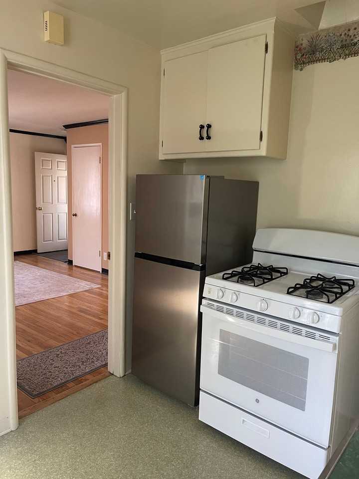 1431 N Allen Ave #1431-5 - Photo 7 of 18