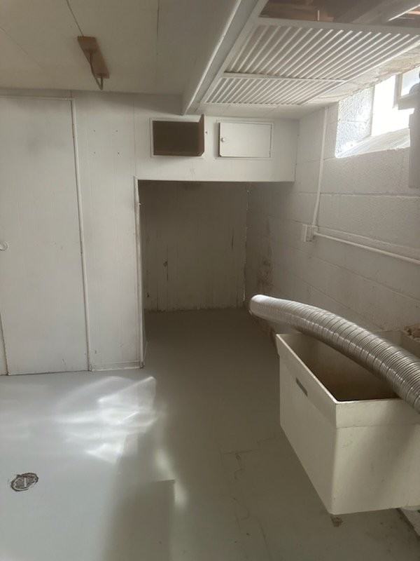 20665 Beaufait St - Photo 6 of 12