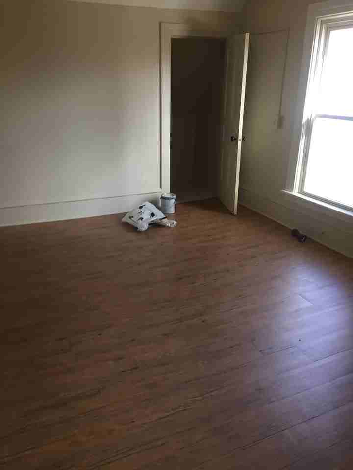 506 W Franklin St - Photo 6 of 8