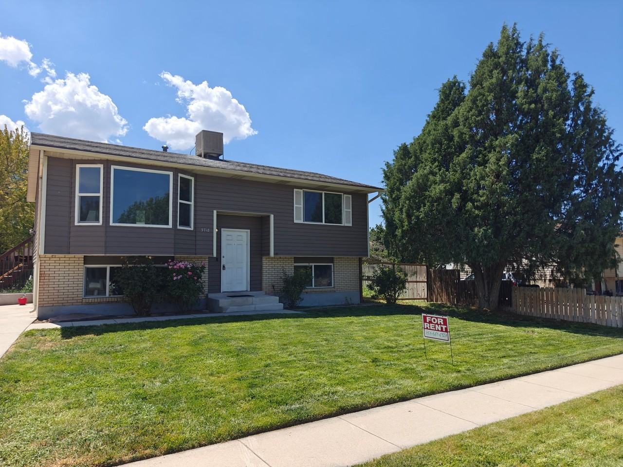 3718 Sw - Photo 2 of 20