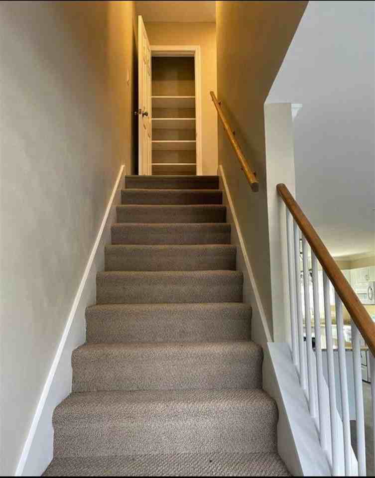 2220 Oakwood Ln - Photo 5 of 6
