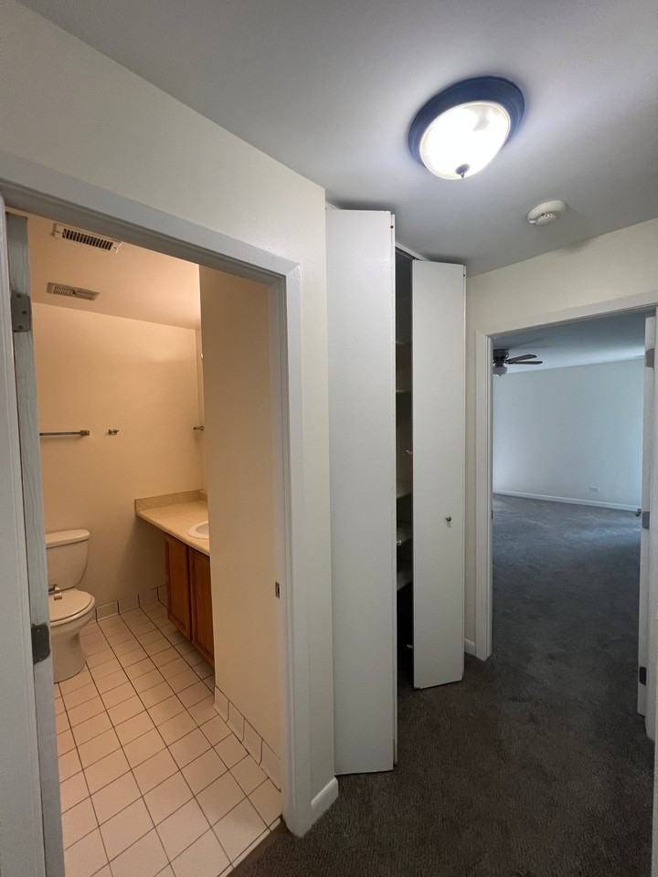 5550 Abbey Dr #5550-2K - Photo 5 of 9